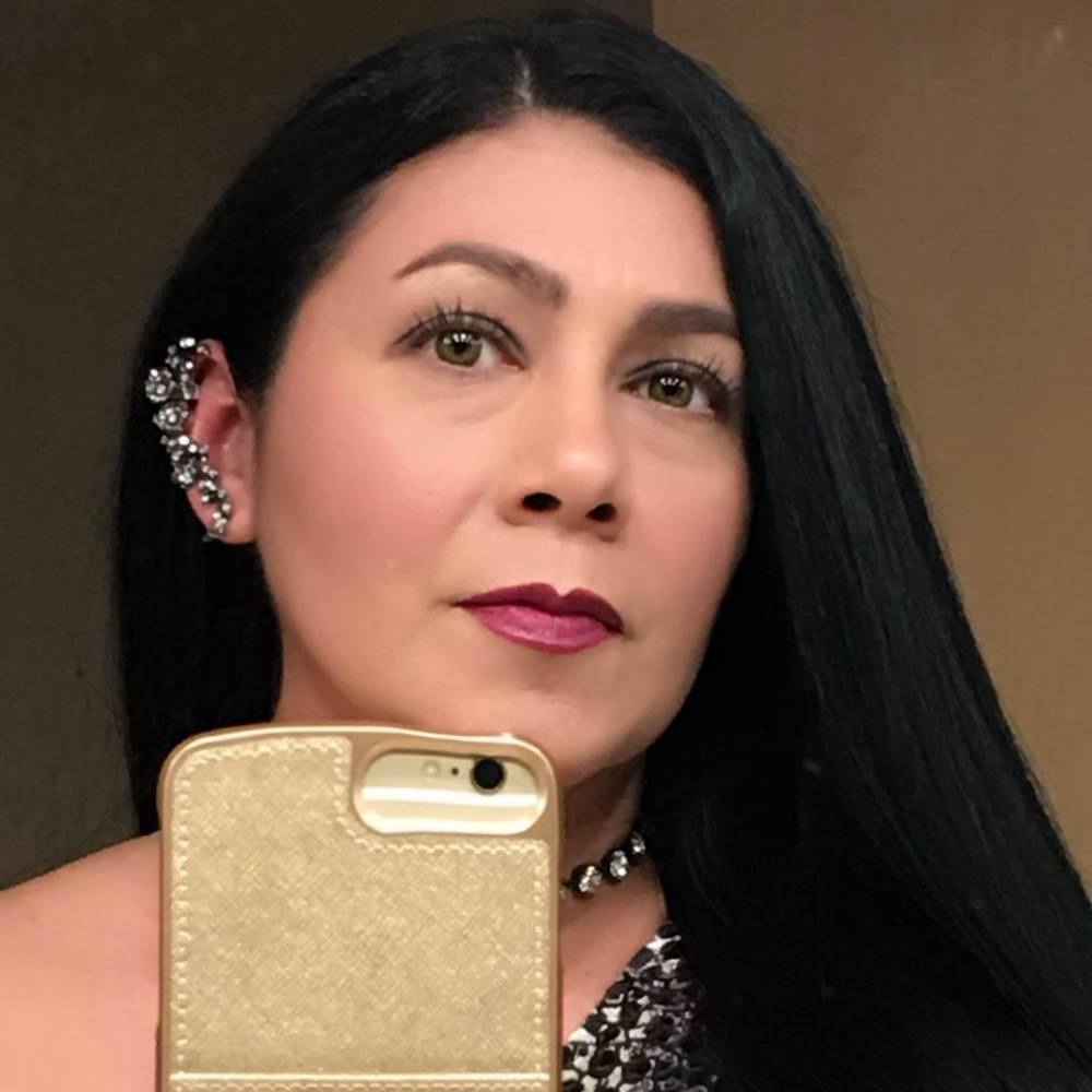 Meet your Posher, Leticia